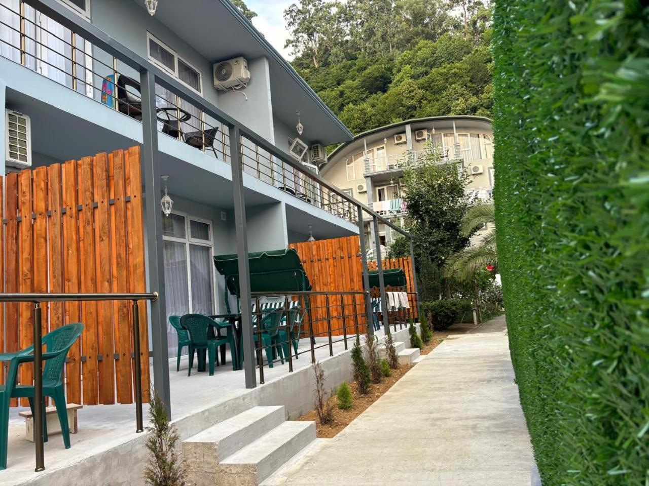 Cottages At Villa Del Mar Kvariati Exterior photo